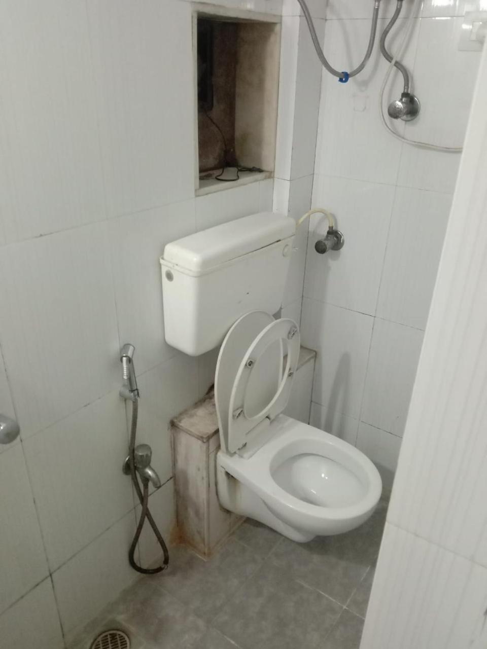 Srujan Sarai Service Apartment Mumbai  Buitenkant foto